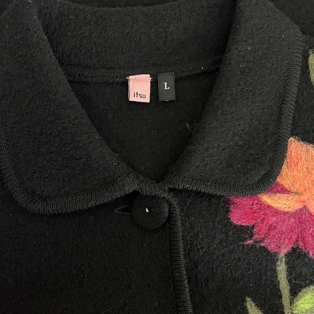Itsu Black 100% Boiled Wool, Felted Floral Jacket, Size L - Picture 4 of 5